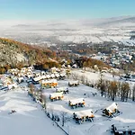 Apartment Wonder Home: Cozy With Private Terrace Near Trails And Slopes Karpacz
