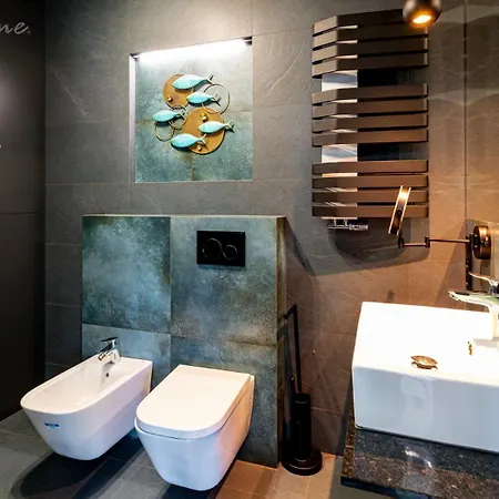 Wonder Mysliwska - Przy Stoku Karpatka - Na Terenie Kompleksu Plac Zabaw, Zewnetrzna Silownia I Sklep